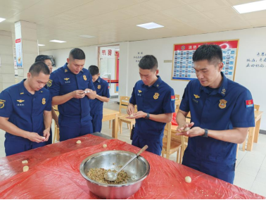 【网络中国节】来尝尝“蓝朋友”的手工月饼