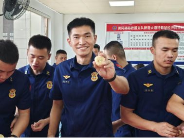 【网络中国节】来尝尝“蓝朋友”的手工月饼