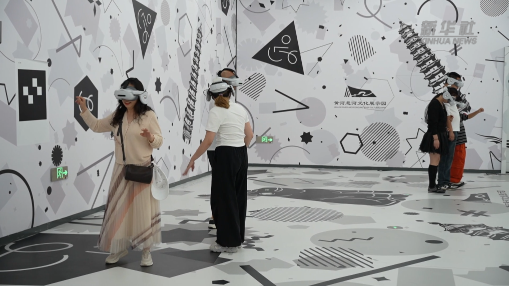 传统民俗焕新 消费场景拓展